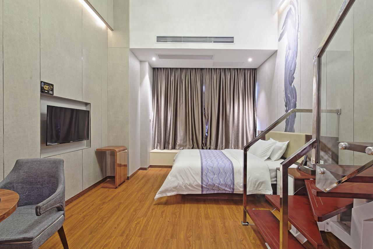 Days Inn South Guangzhou Raiway Station Dış mekan fotoğraf